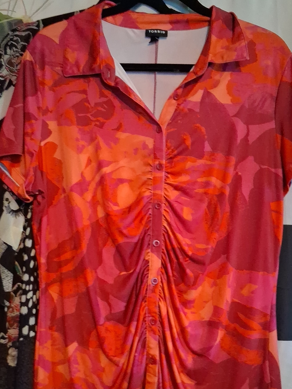 Torrid Pink & Orange Ruched Front Collared Women's Top
